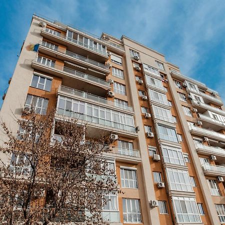 Penthouse View Aeroport Iasi Apartment Ngoại thất bức ảnh