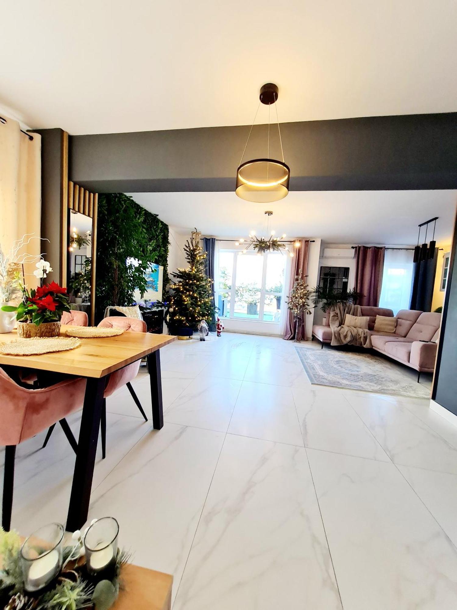 Penthouse View Aeroport Iasi Apartment Ngoại thất bức ảnh