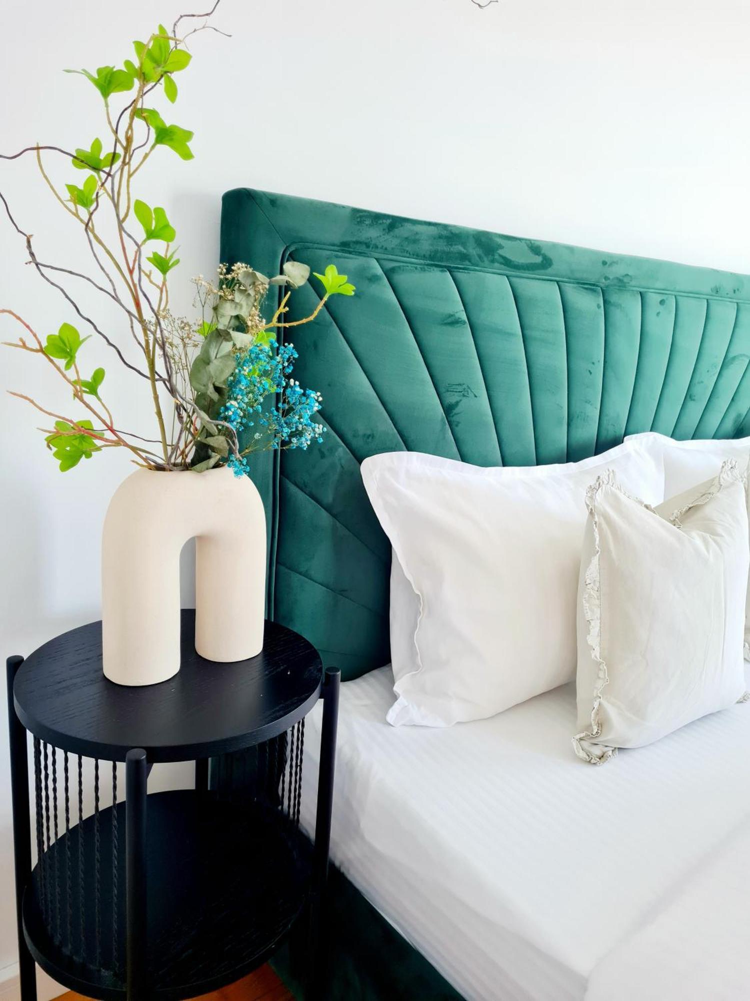 Penthouse View Aeroport Iasi Apartment Ngoại thất bức ảnh